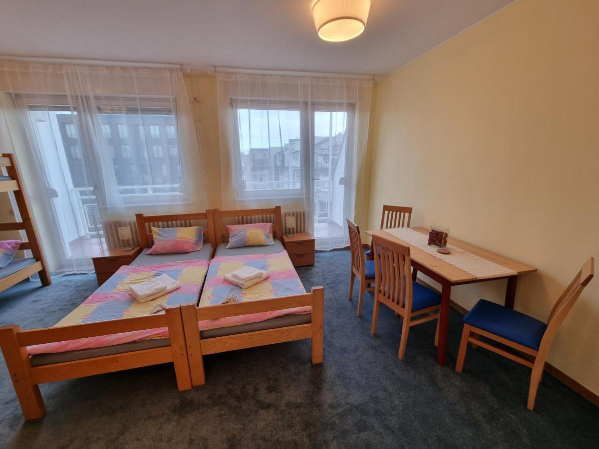 Spirit Hostel And Apartments Beograd Eksteriør bilde