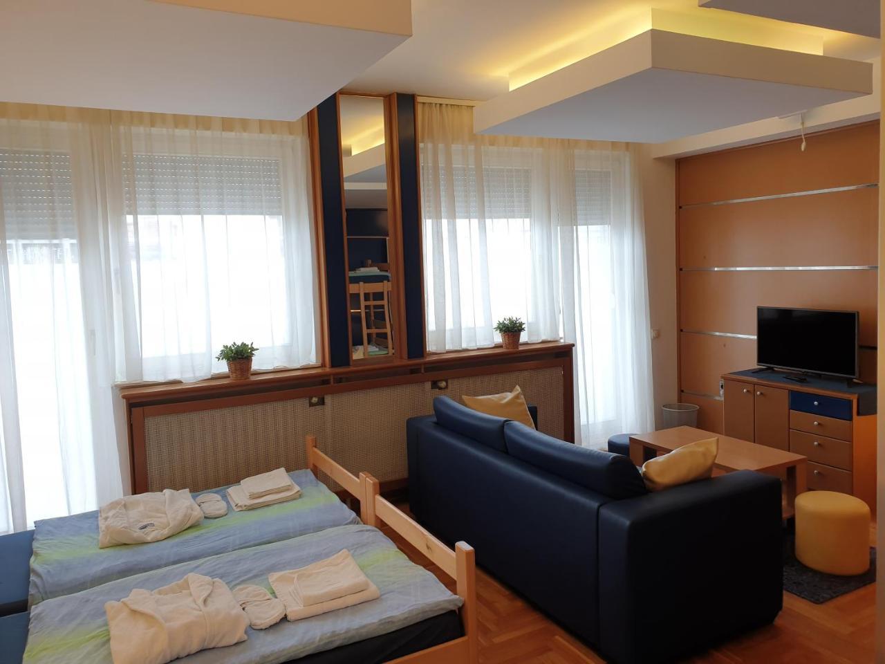 Spirit Hostel And Apartments Beograd Eksteriør bilde